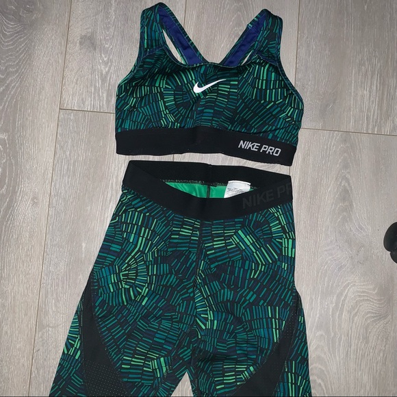 Nike Pro set